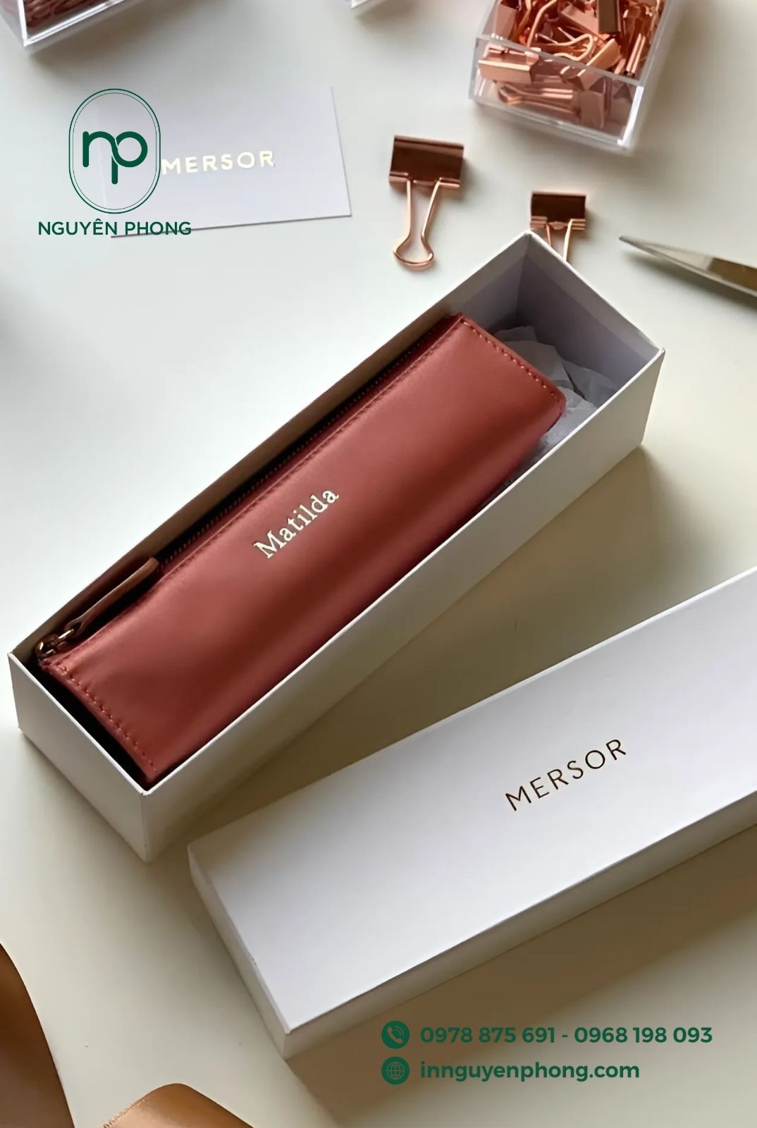 Mẫu hộp đựng bút in tên thương hiệu ép nhũ